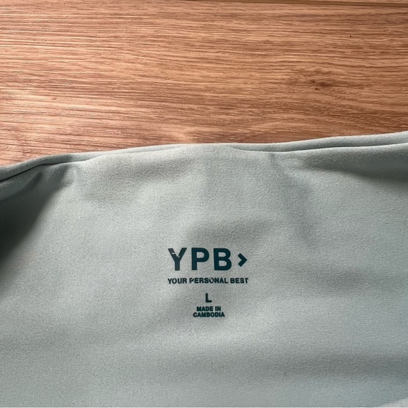 A&F YPB Women's Light blue Leggings size large - Picture 4 of 7